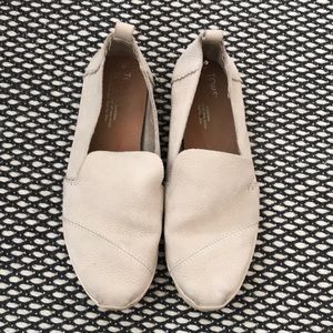 TOMS pebbled leather classics